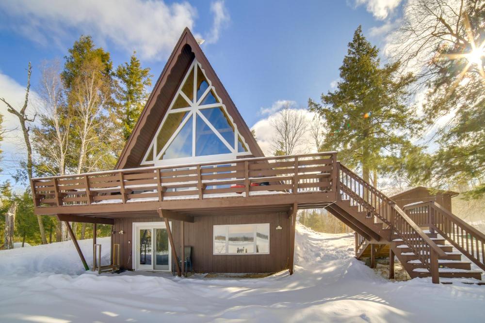 Upper Peninsula Lakefront A-Frame Cabin with Dock
